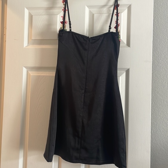 Princess Polly Dress - Picture 4 of 6